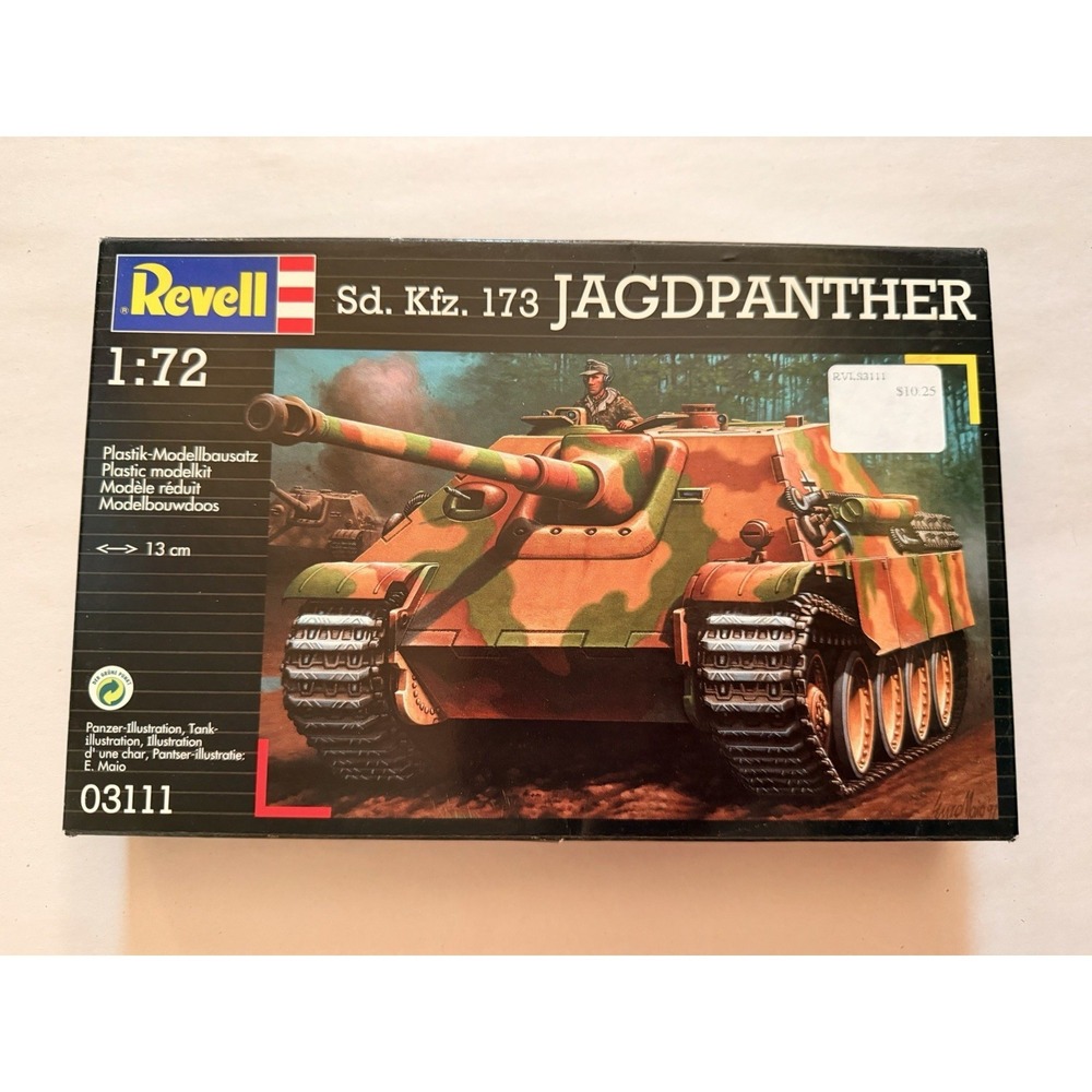 Revell 1:72 Sd. Kfz. 173 Jagdpanther WWII Tank Model Kit (#03111)